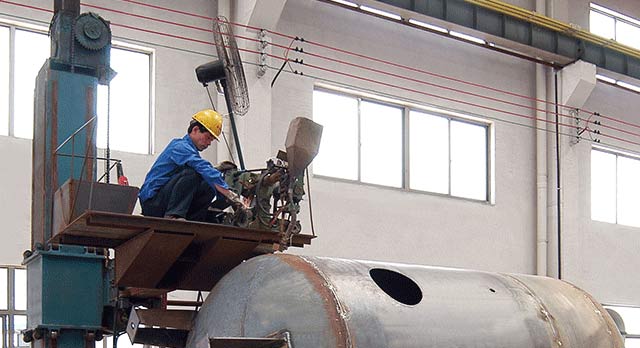 全自動焊接設備,工作效率高、焊縫平整、線條清晰